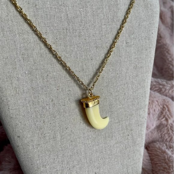 Vintage Faux Ivory Pendant with Long Gold Chain - Picture 2 of 6